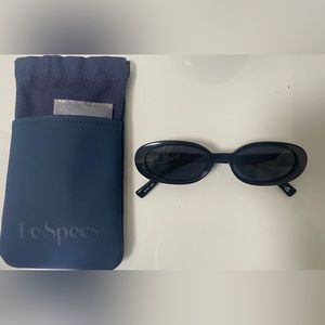 Le specs outta love in black